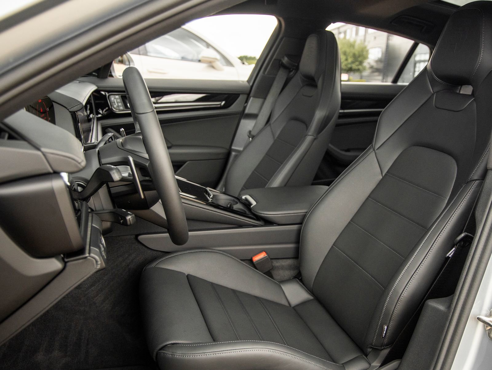 New 2026 Porsche Panamera 4 AWD/4WD image 5