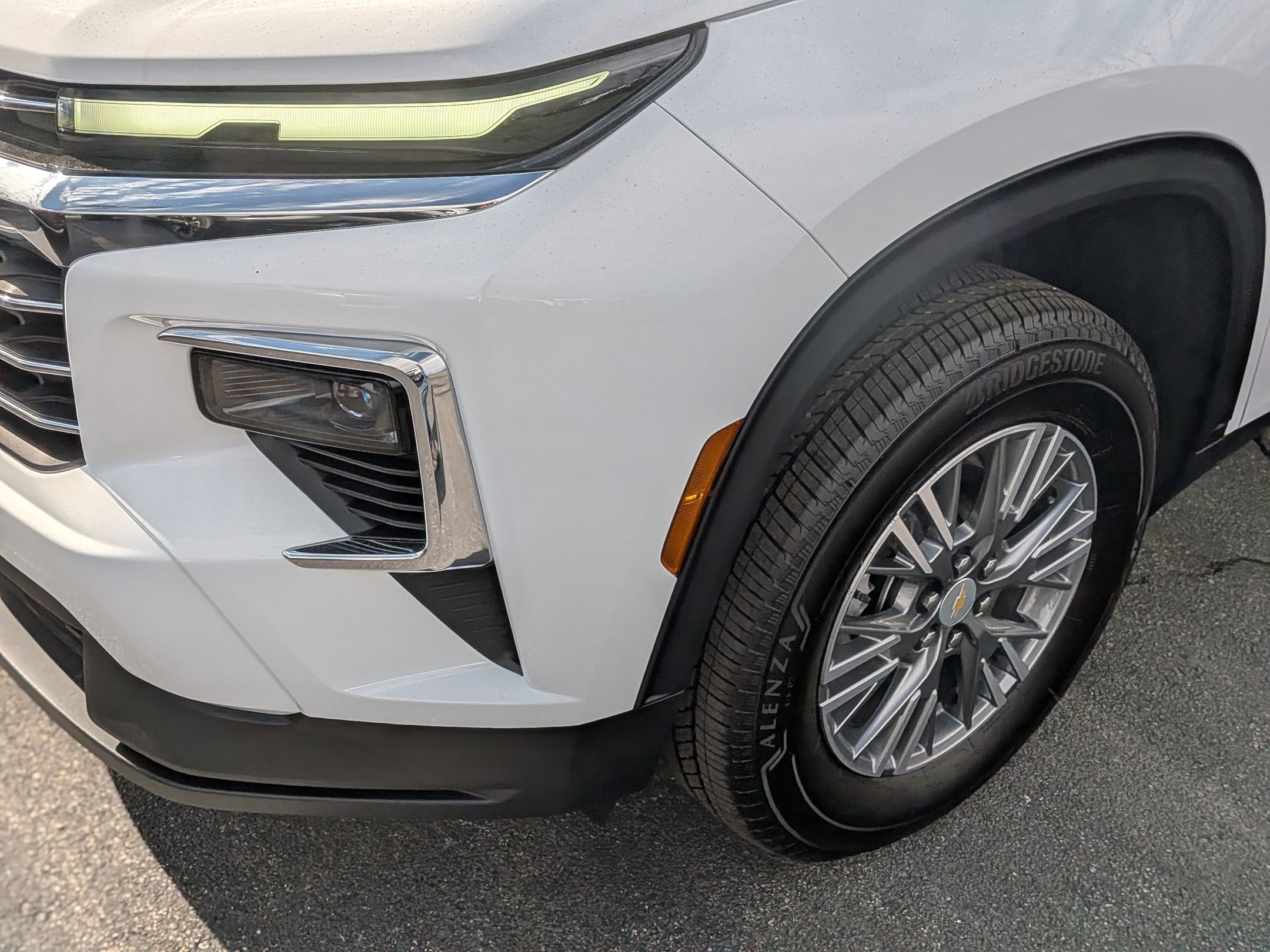 New 2026 Chevrolet Traverse LT image 8