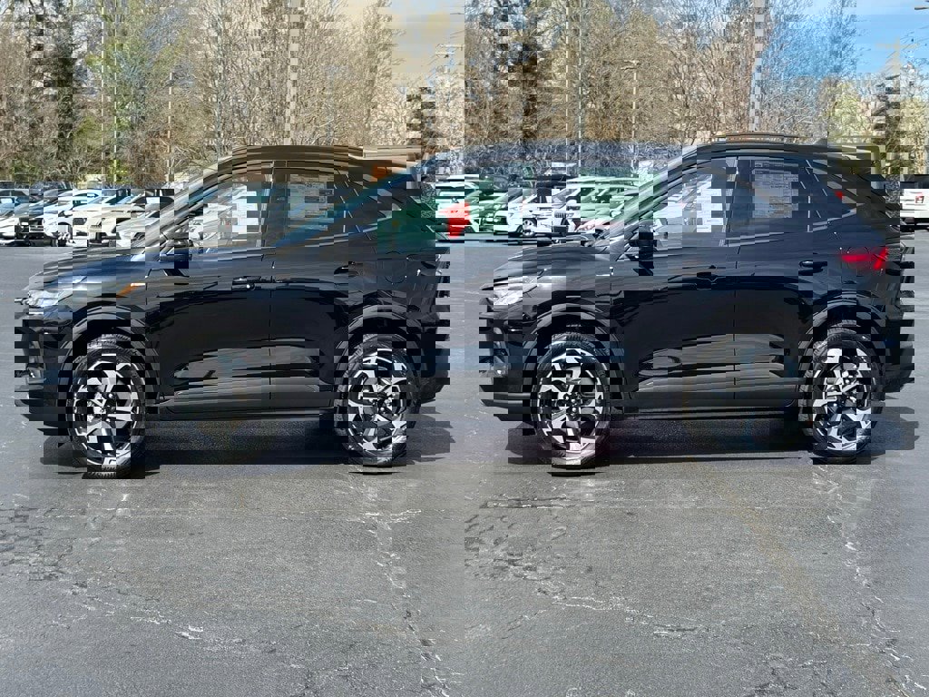 New 2025 Ford Escape ST-Line Select w/ Class II Trailer Tow Package image 3