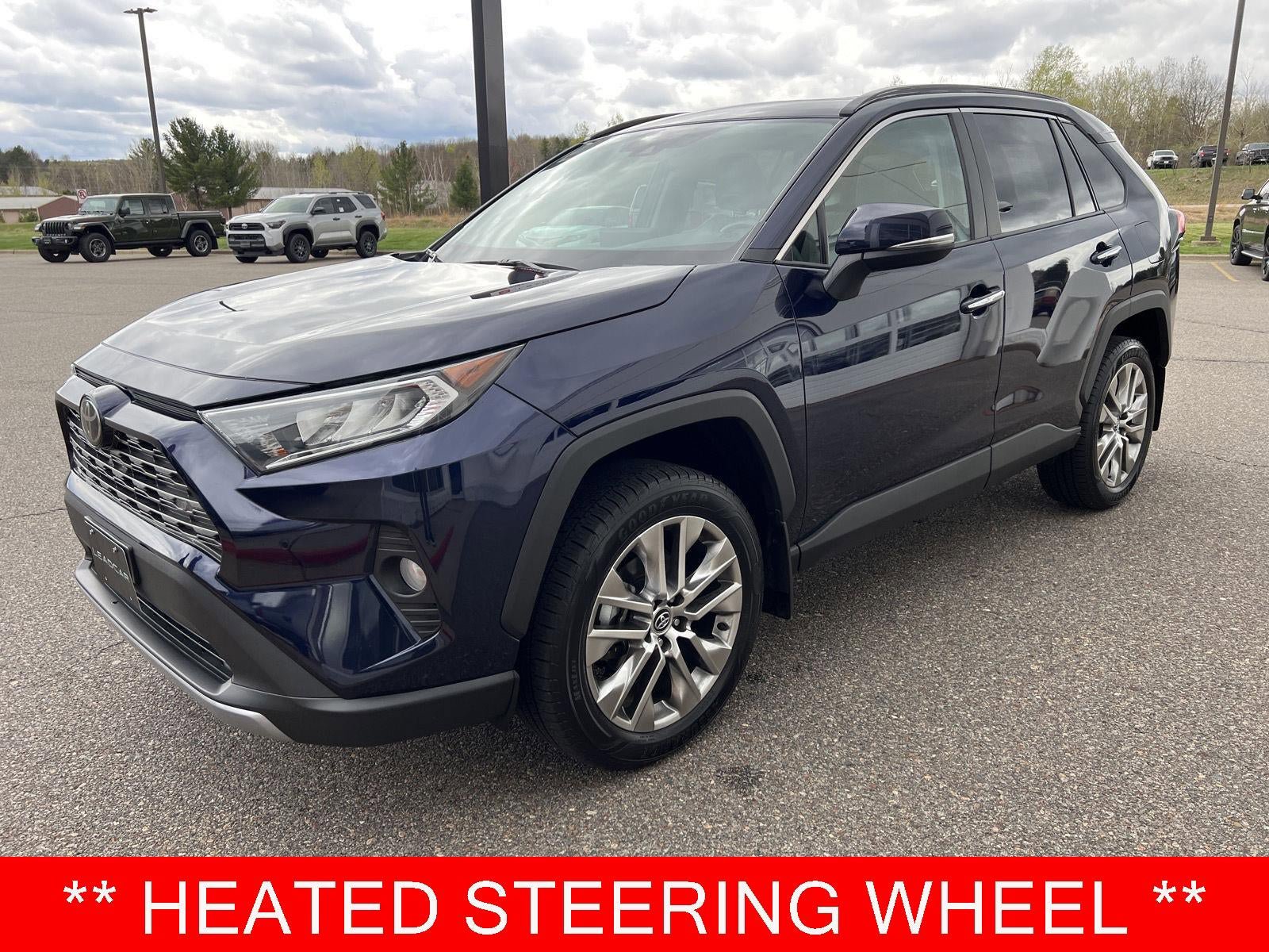 Used 2020 Toyota RAV4 Limited w/ Limited Grade Weather Package AWD/4WD image 3