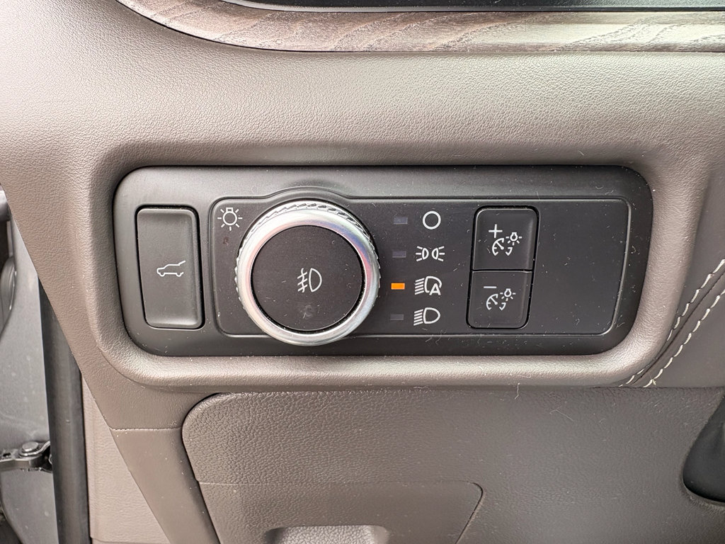 Used 2022 Ford Explorer Platinum w/ Equipment Group 601A image 21