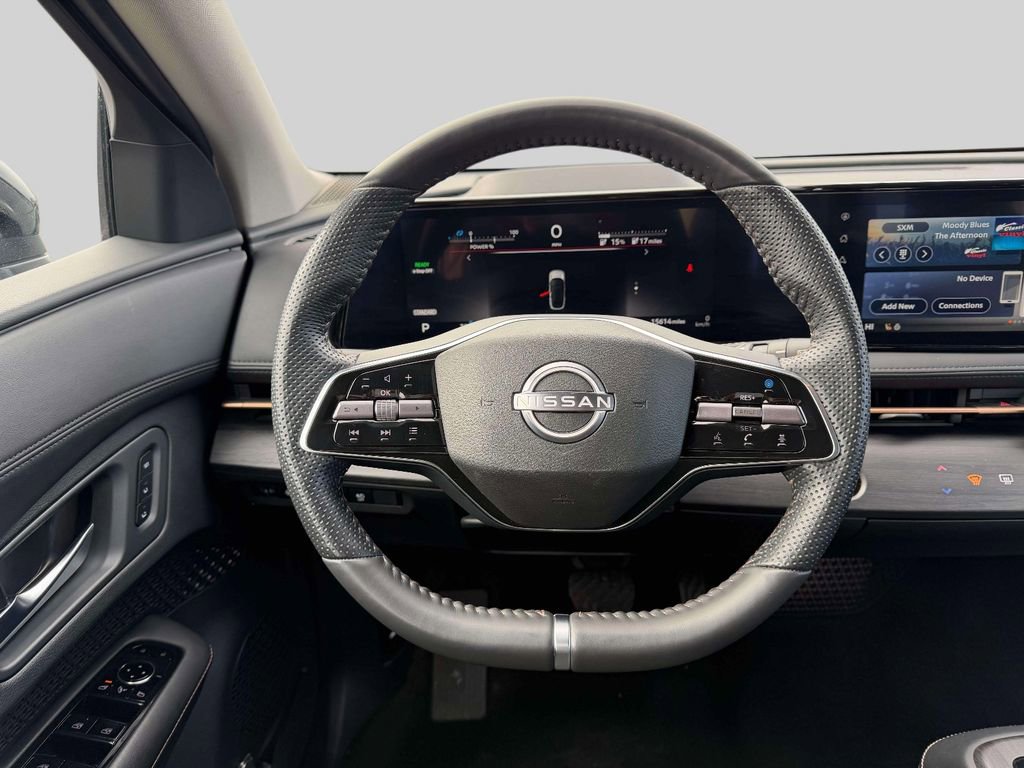 Used 2024 Nissan Ariya AWD image 15