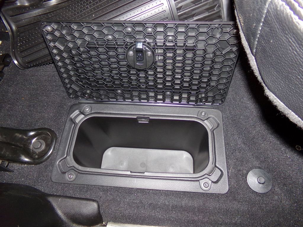 Used 2024 RAM 2500 Limited image 16