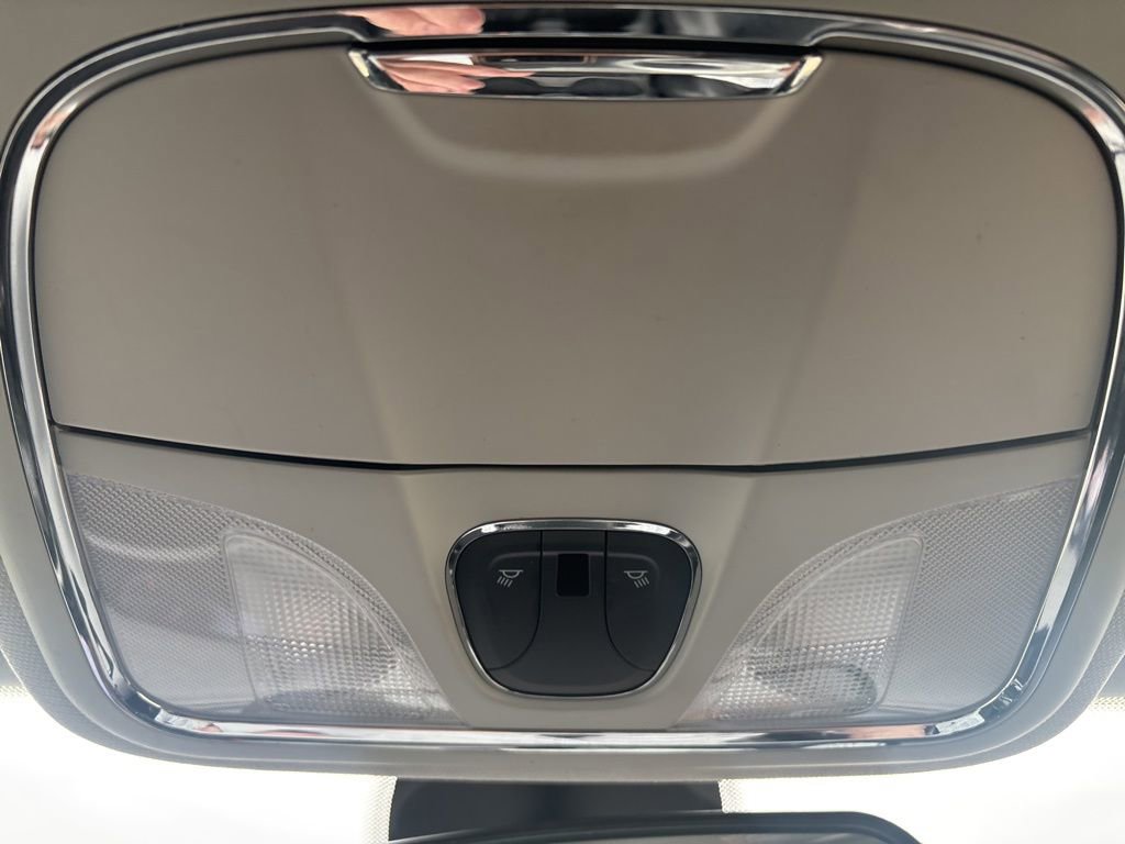 Used 2020 Jeep Cherokee Trailhawk w/ Cold Weather Group image 30