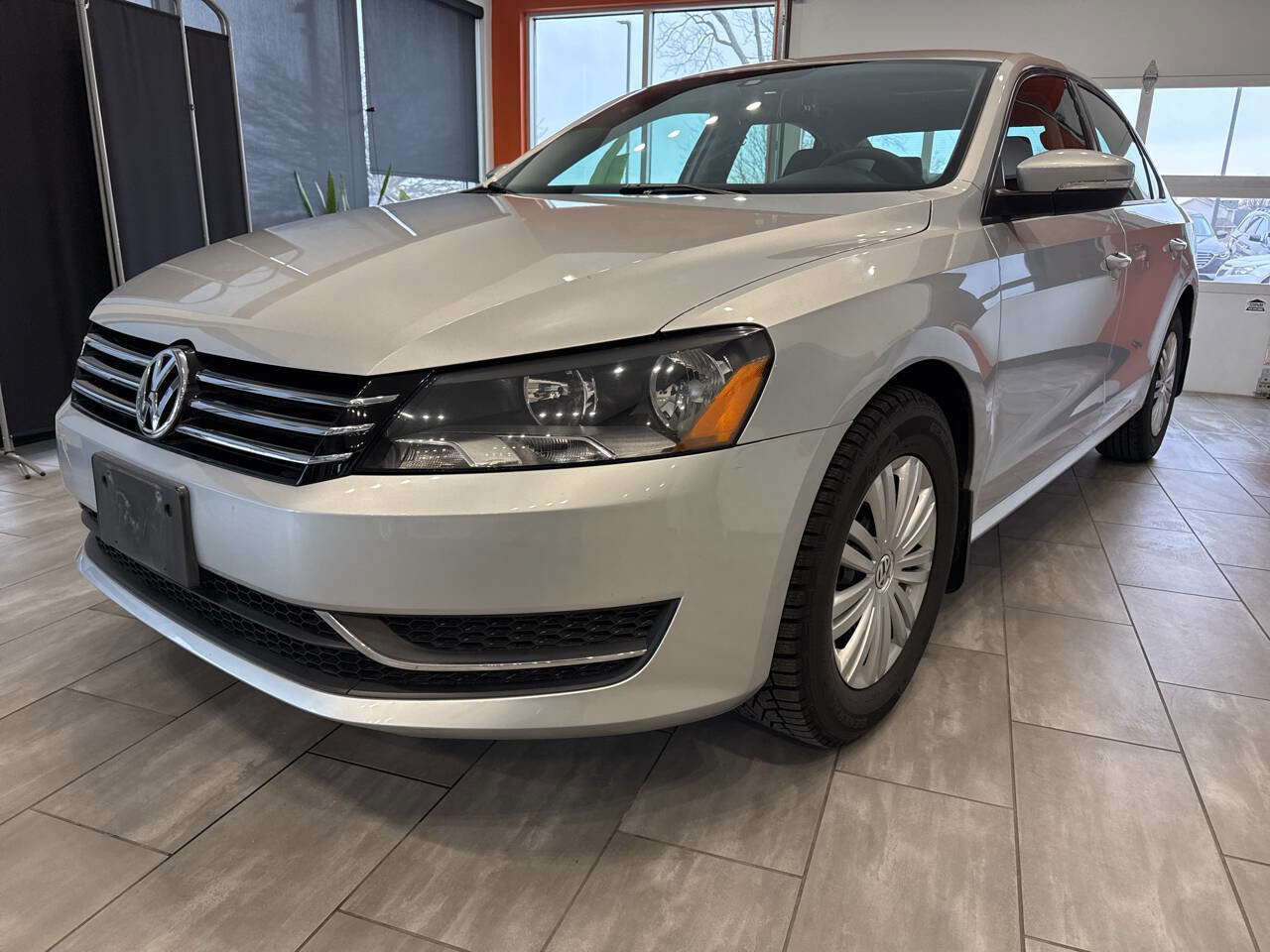 Used 2015 Volkswagen Passat 1.8T S FWD image 3