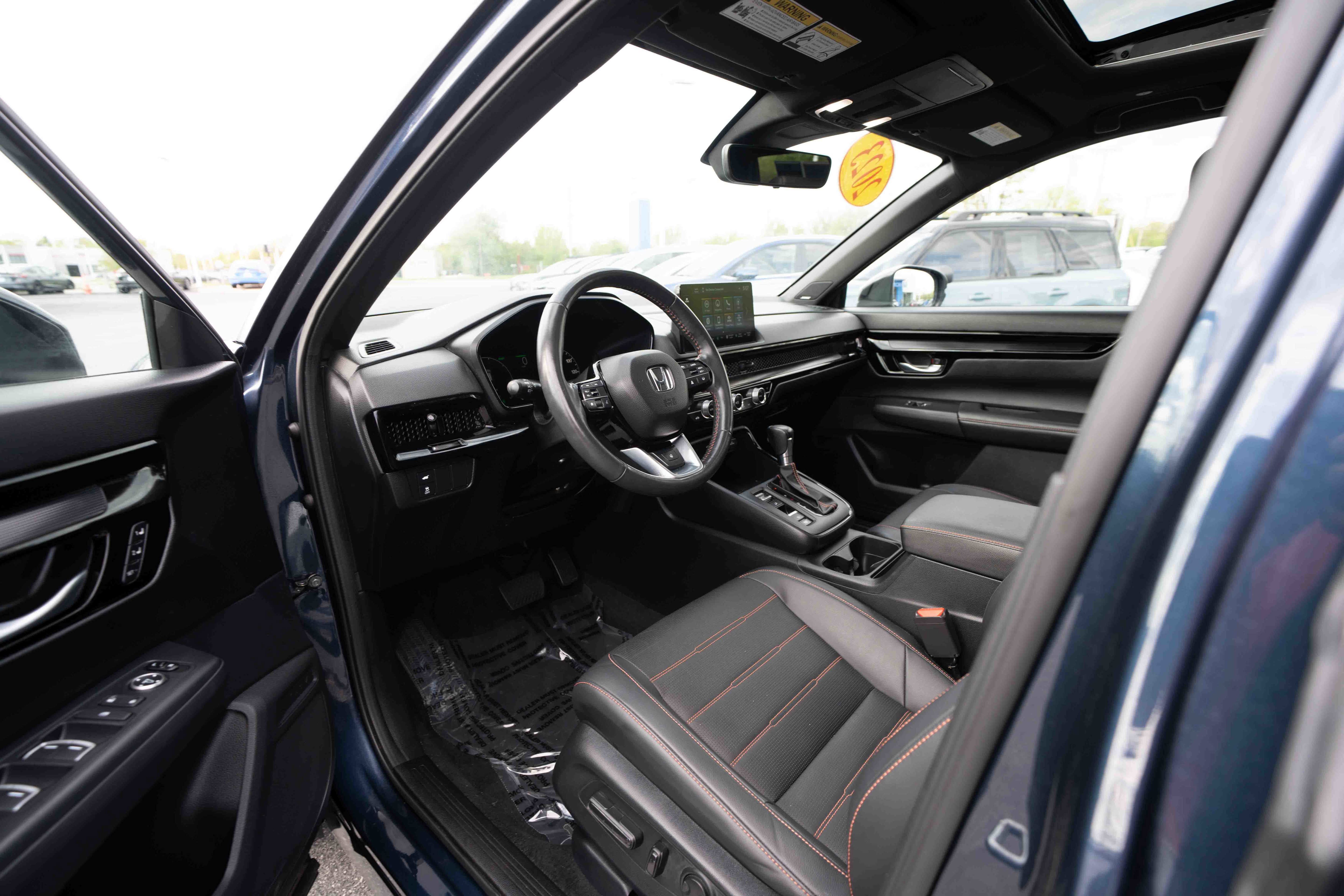 Used 2023 Honda CR-V Sport Touring image 8