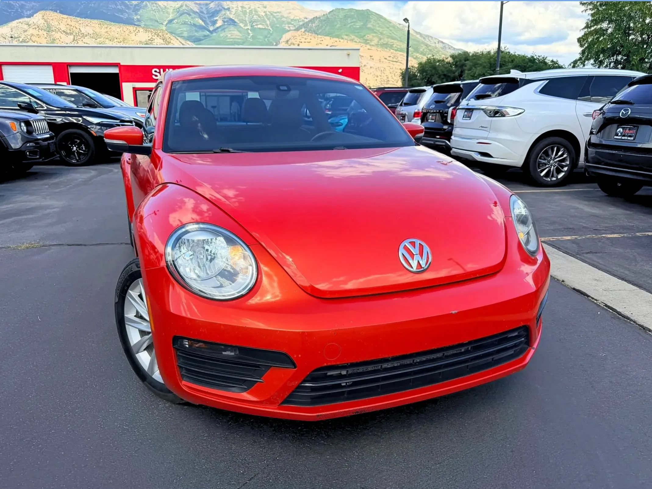 Used 2018 Volkswagen Beetle 2.0T S FWD image 2