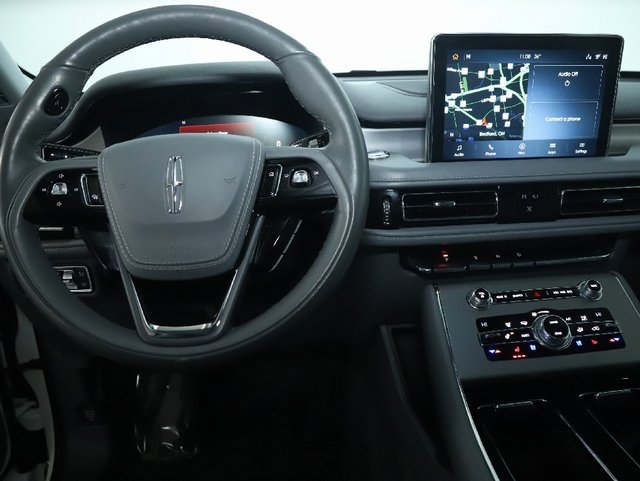 Used 2020 Lincoln Aviator Reserve w/ Equipment Group 202A image 30