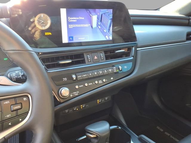 Used 2024 Lexus ES 350 w/ Premium Package image 21
