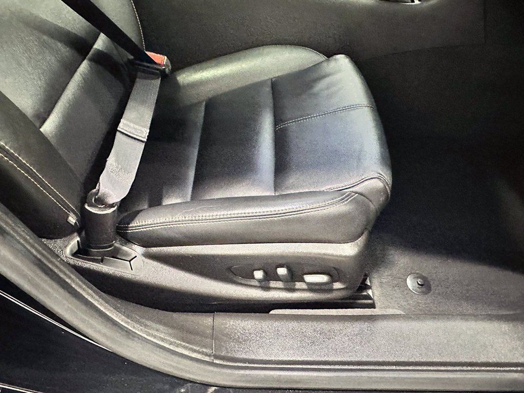 Used 2017 Chevrolet Impala LT w/ Leather Package FWD image 27