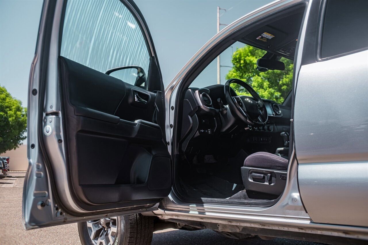 Used 2023 Toyota Tacoma TRD Off-Road AWD/4WD image 20