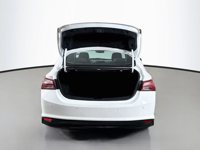 Used 2022 Chevrolet Malibu LT w/ Leather Package FWD image 27