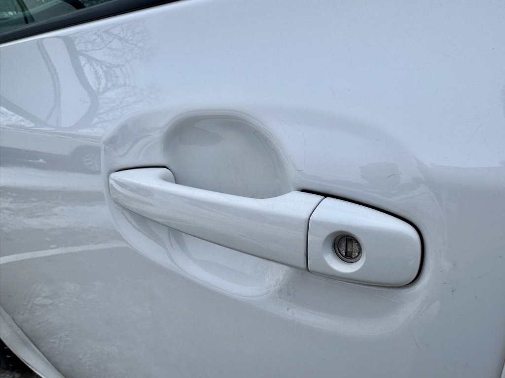 Used 2014 Toyota Sienna LE image 11