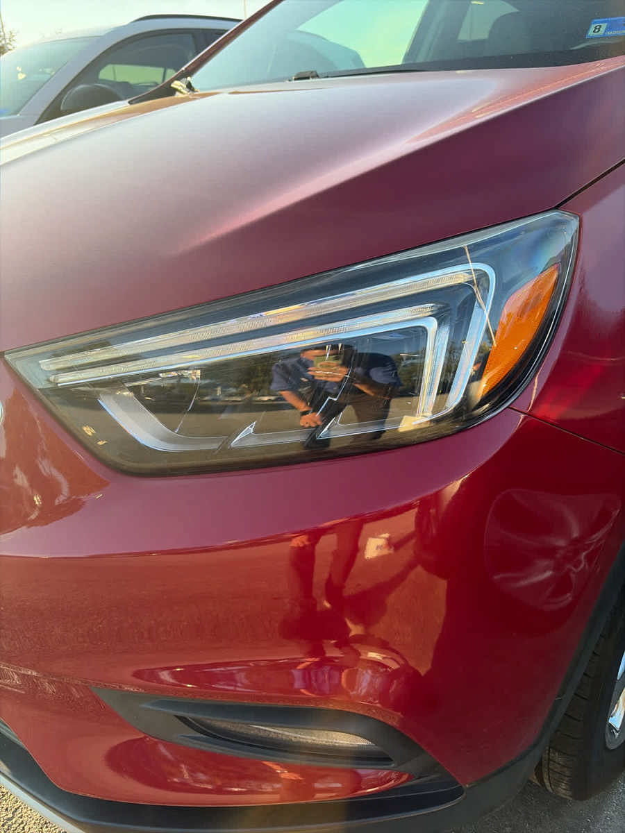 Used 2019 Buick Encore Essence w/ Experience Buick Package AWD/4WD image 27