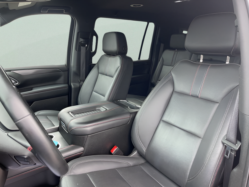 Used 2023 Chevrolet Suburban RST w/ Sport Performance Package AWD/4WD image 14