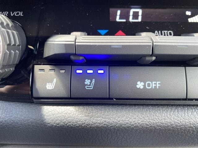 New 2026 Toyota Tundra Limited AWD/4WD image 11