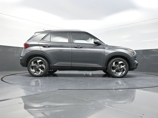 New 2026 Hyundai Venue SEL FWD image 37