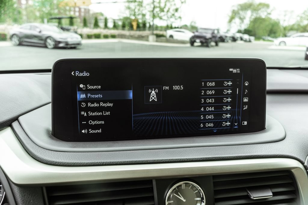 Used 2022 Lexus RX 450hL AWD w/ Premium Package image 19