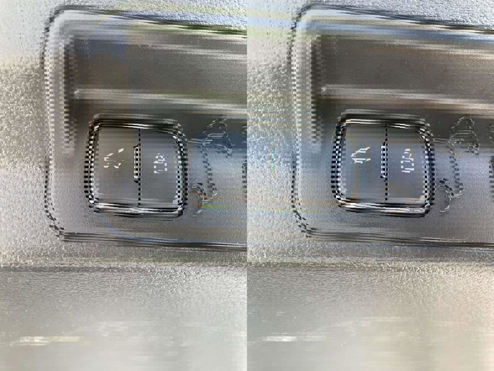 Used 2025 Ford Explorer ST-Line w/ Premium Package image 16