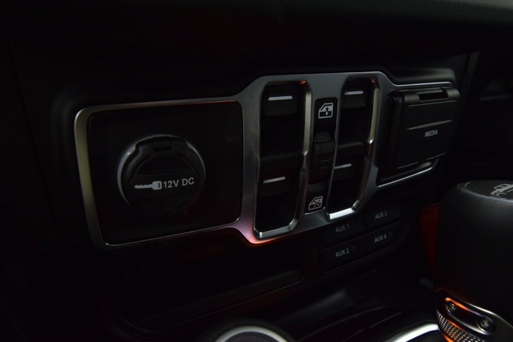 New 2026 Jeep Gladiator Sport AWD/4WD image 23