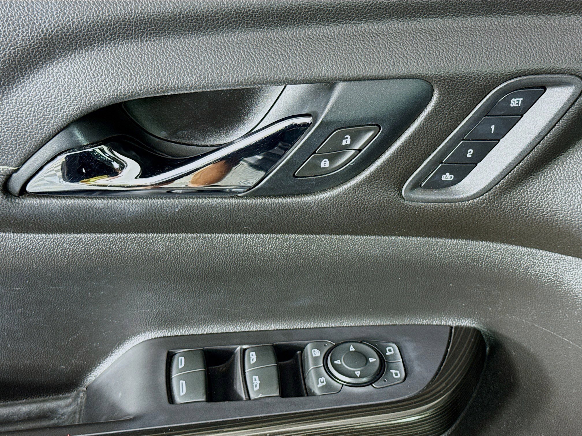 Used 2021 GMC Acadia SLT w/ Elevation Edition image 23