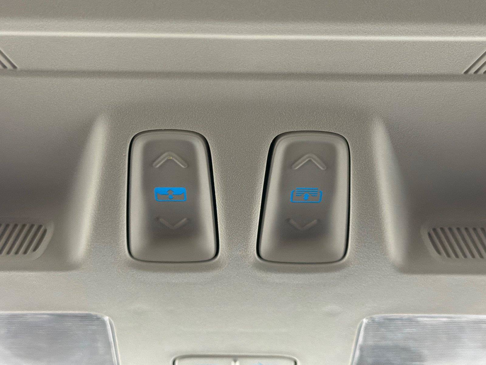 Used 2025 Ford Escape SE FWD image 23