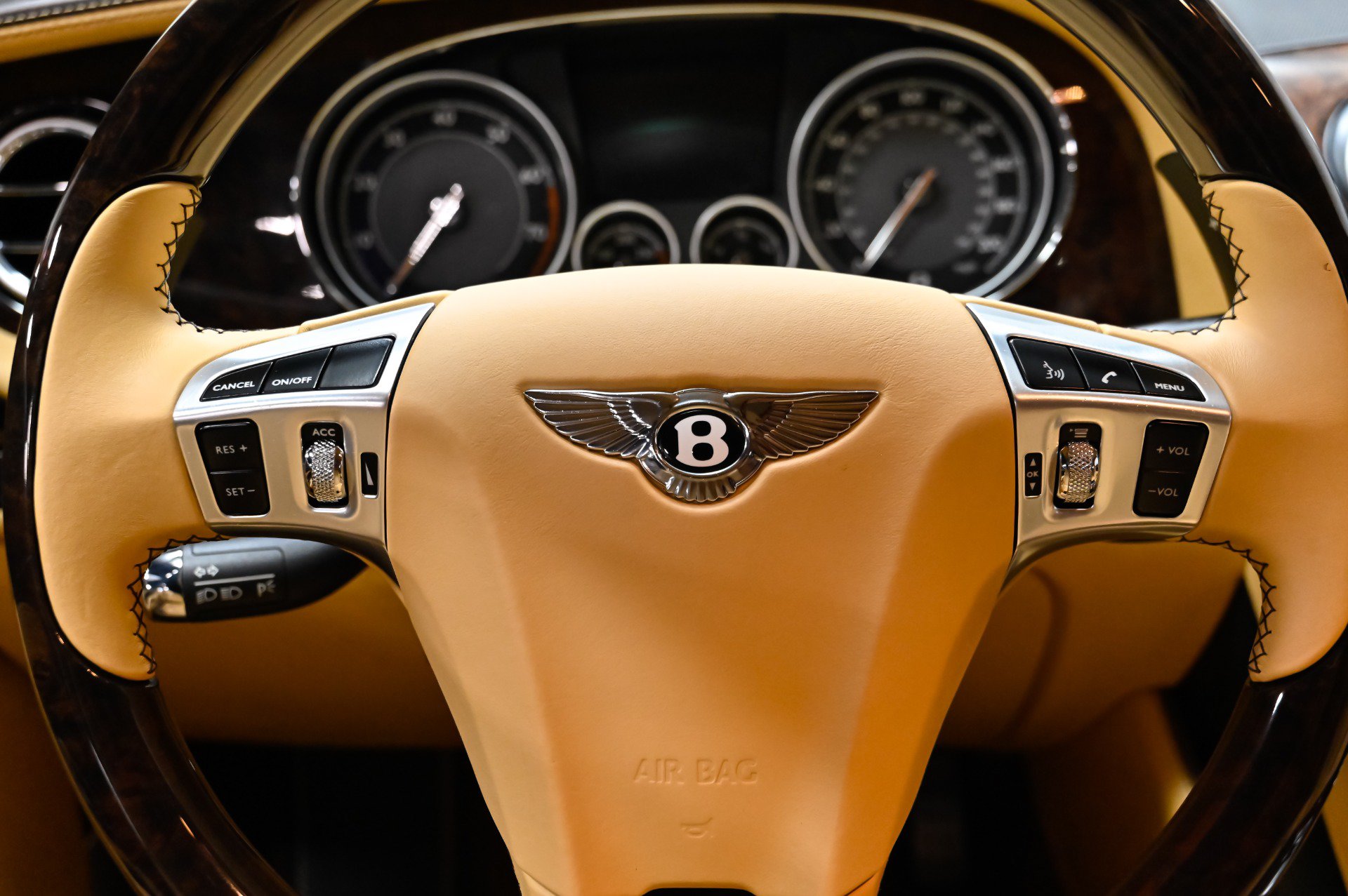 Used 2015 Bentley Continental GT AWD/4WD image 31