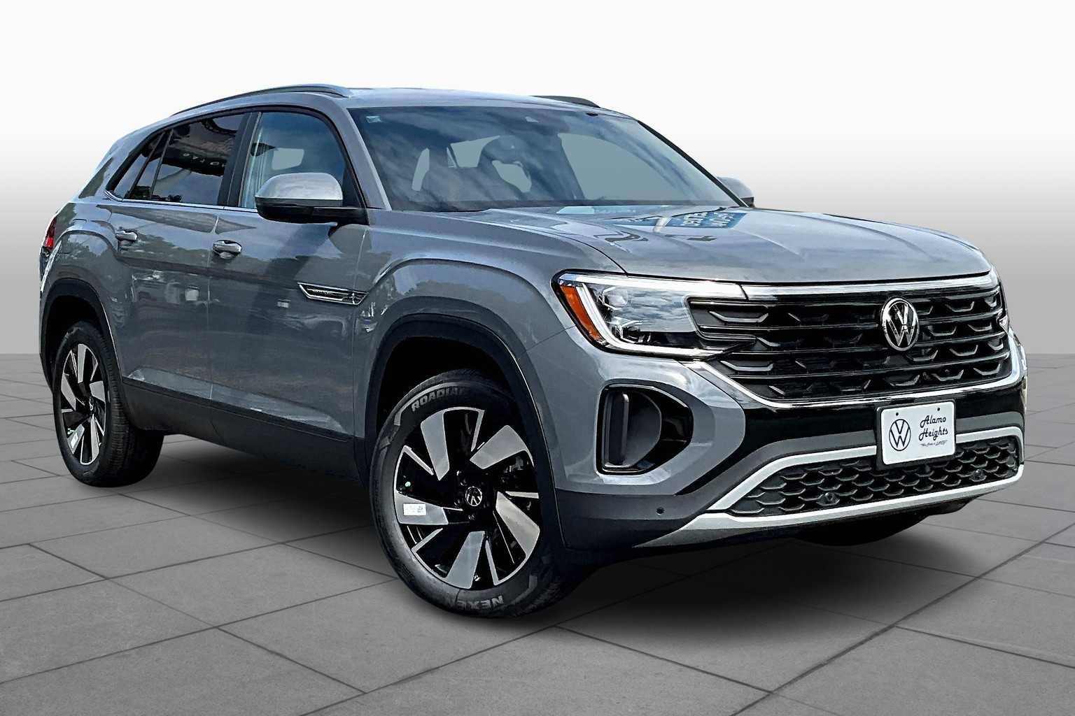 New 2026 Volkswagen Atlas Cross Sport SE image 2