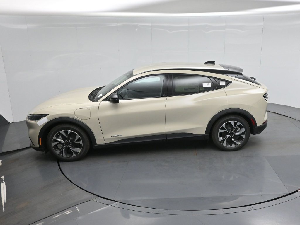 New 2026 Ford Mustang Mach-E Select RWD image 39
