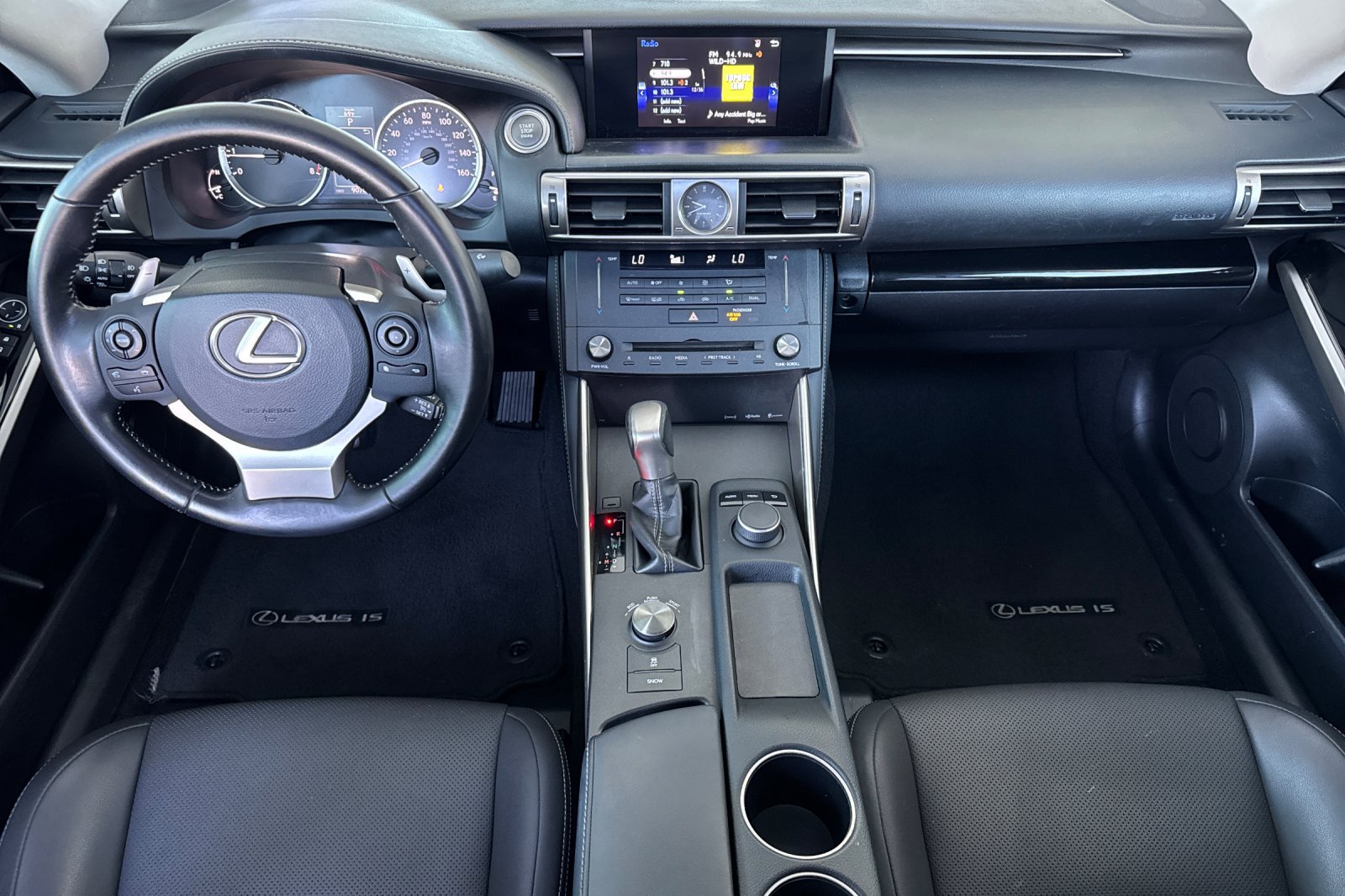 Used 2016 Lexus IS 200t RWD image 11