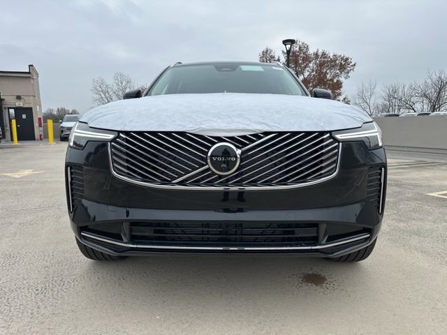 New 2026 Volvo XC90 B6 Plus w/ Protection Package Premier image 2