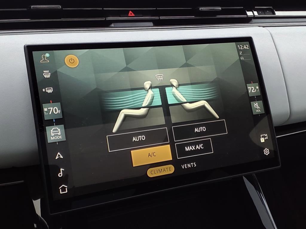 Used 2024 Land Rover Range Rover Sport Dynamic SE image 8