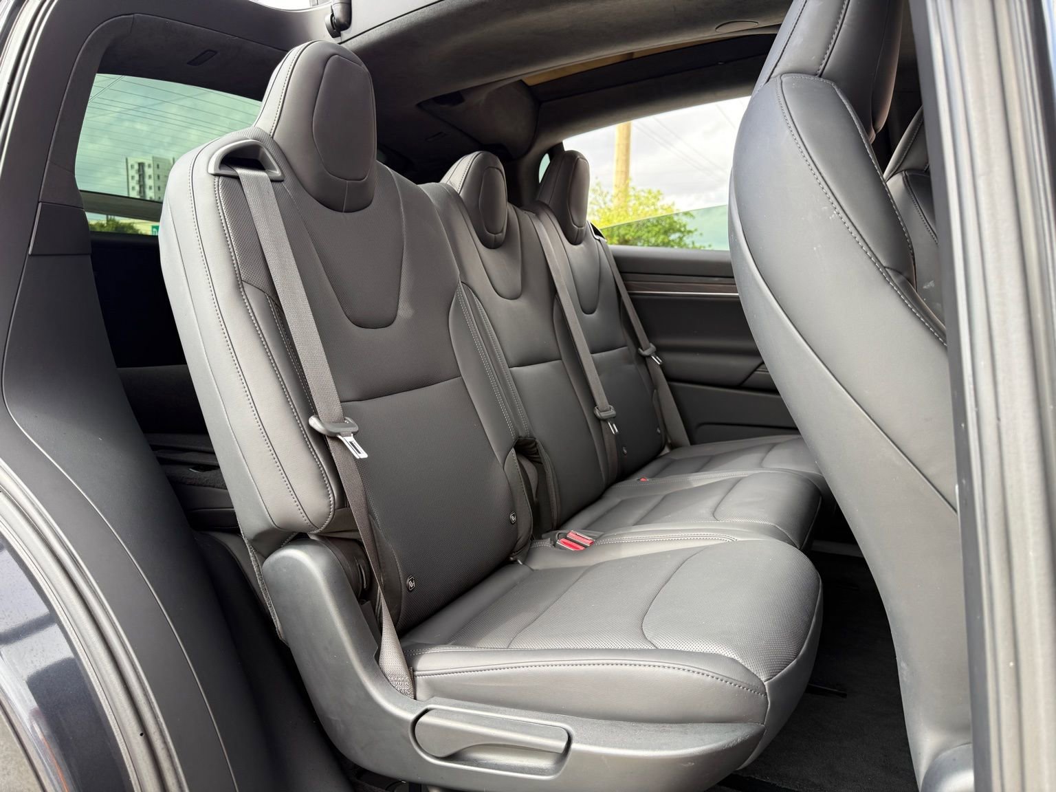 Used 2024 Tesla Model X image 13