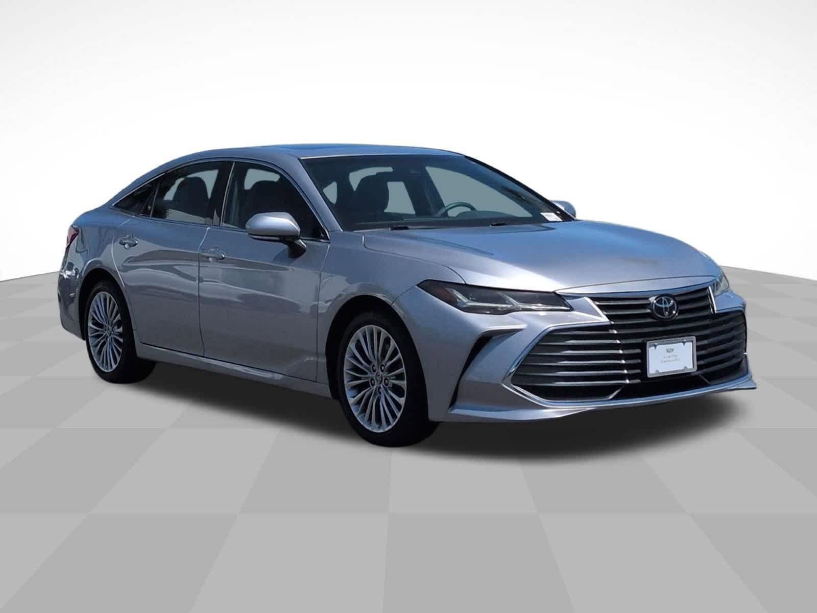 Used 2020 Toyota Avalon Limited w/ All Weather Liner Package FWD image 3