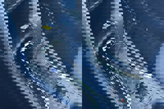 Certified 2023 Toyota Corolla Cross LE w/ Moonroof Package image 27