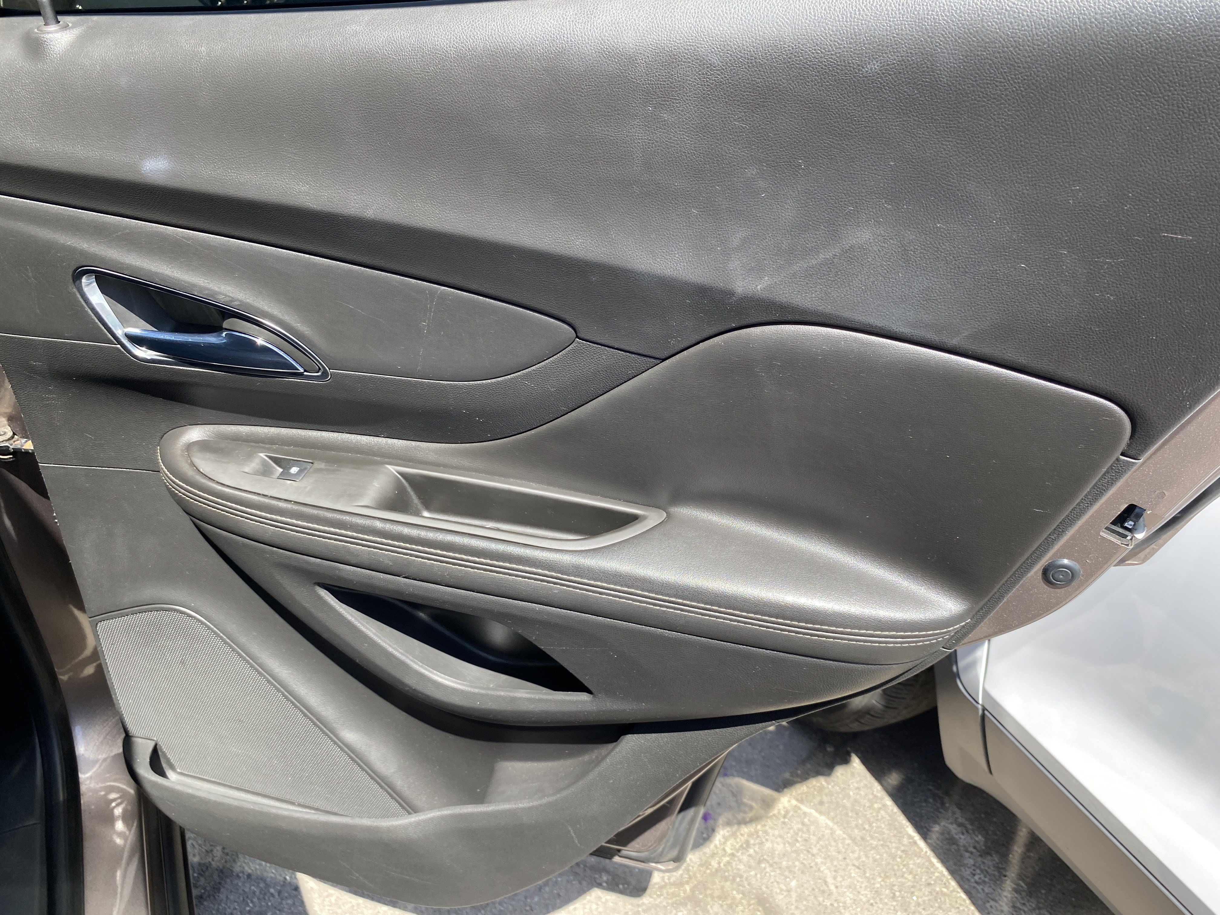 Used 2014 Buick Encore Leather AWD/4WD image 30