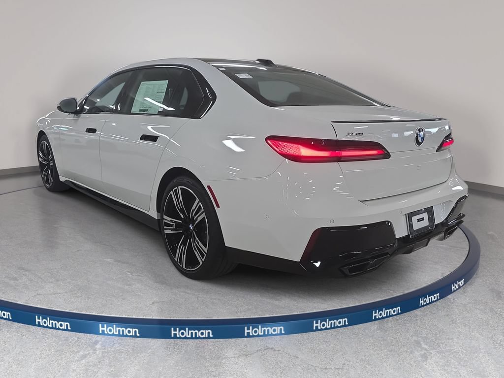 New 2026 BMW 760i xDrive w/ Luxury Rear Seating Package AWD/4WD image 6
