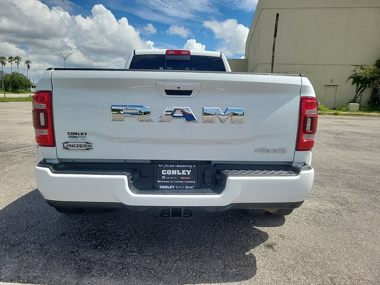 Used 2024 RAM 3500 Limited w/ Safety Group AWD/4WD image 9