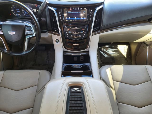 Used 2019 Cadillac Escalade Premium Luxury image 19