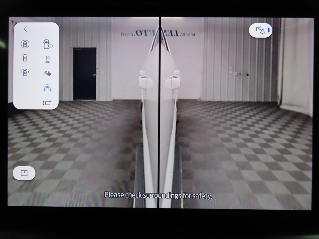 Used 2025 Ford F250 Platinum image 19