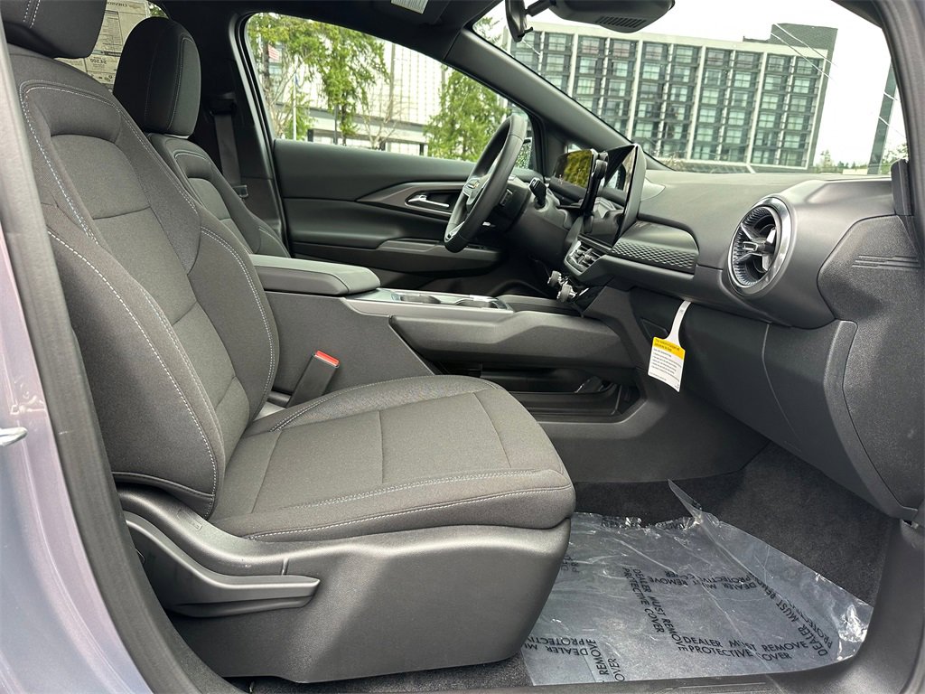 New 2026 Chevrolet Equinox EV LT image 10