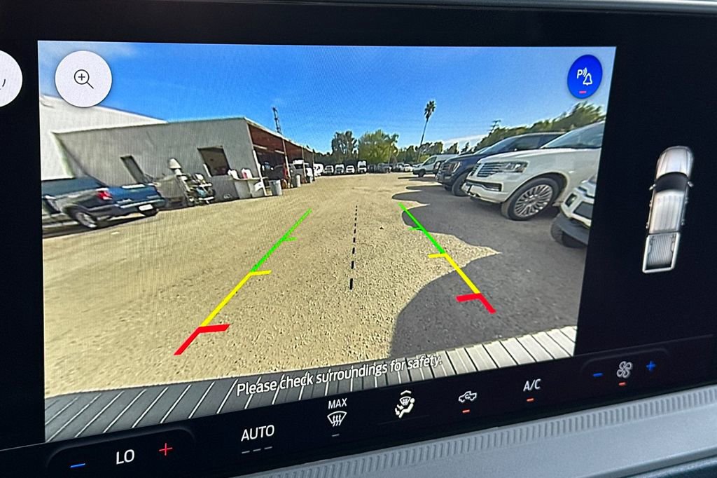 New 2026 Ford Maverick Lobo image 16