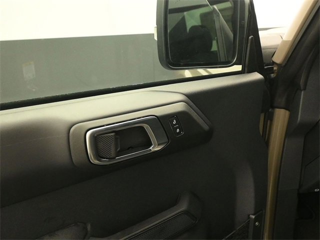 New 2025 Ford Bronco Badlands image 11