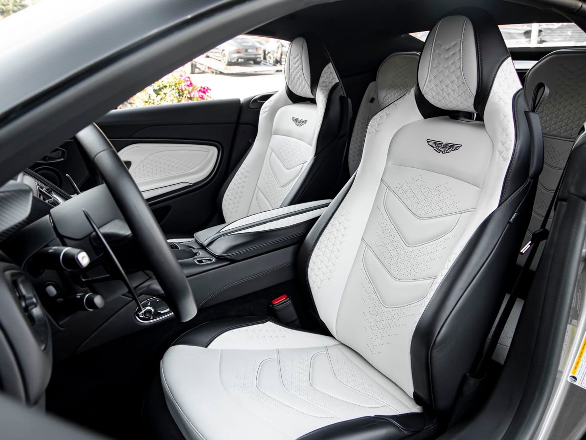 Used 2023 Aston Martin DBS Superleggera Volante RWD image 15