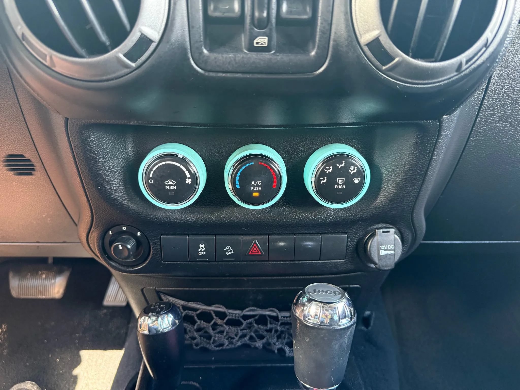 Used 2014 Jeep Wrangler Unlimited Sport w/ Quick Order Package 24S AWD/4WD image 22