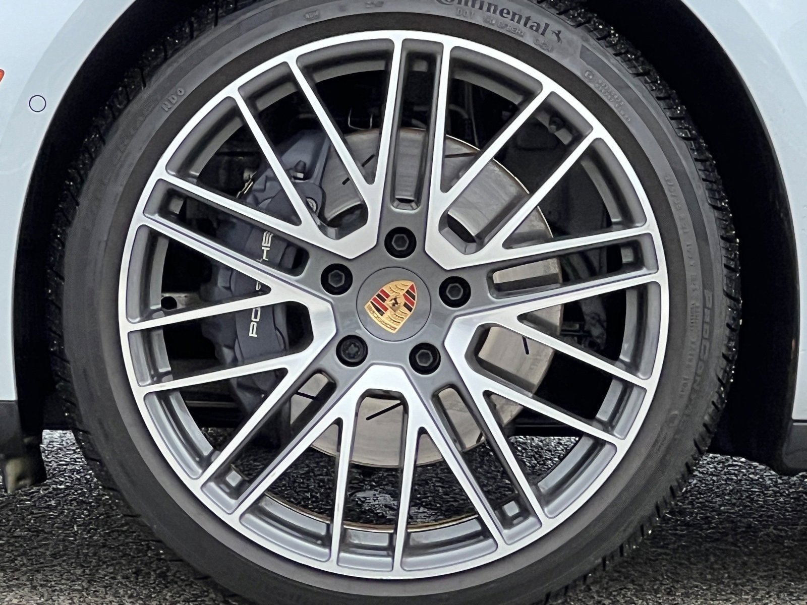 Certified 2025 Porsche Panamera 4 image 14