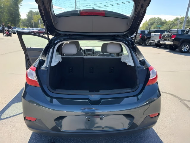 Used 2018 Chevrolet Cruze LT FWD image 17