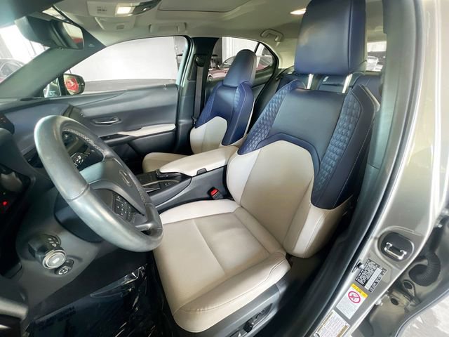 Used 2019 Lexus UX 250h image 10