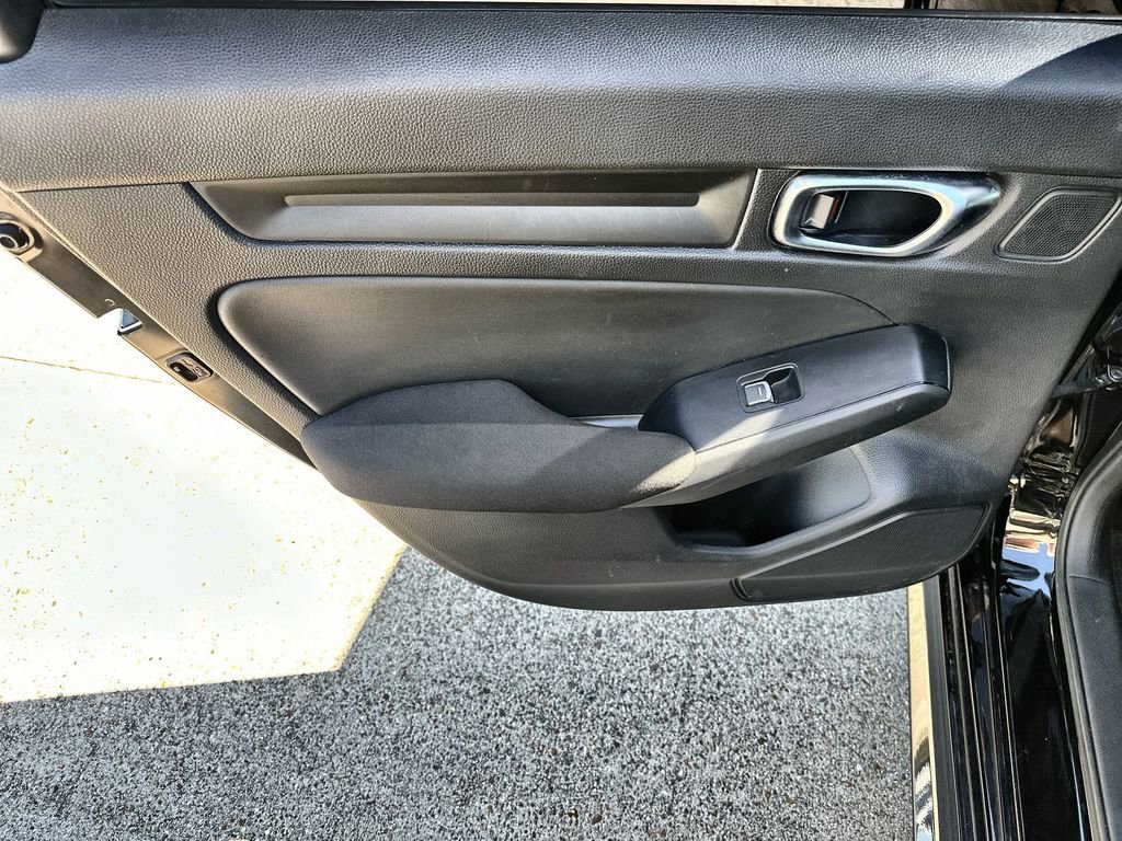 Used 2025 Honda Civic Sport image 15
