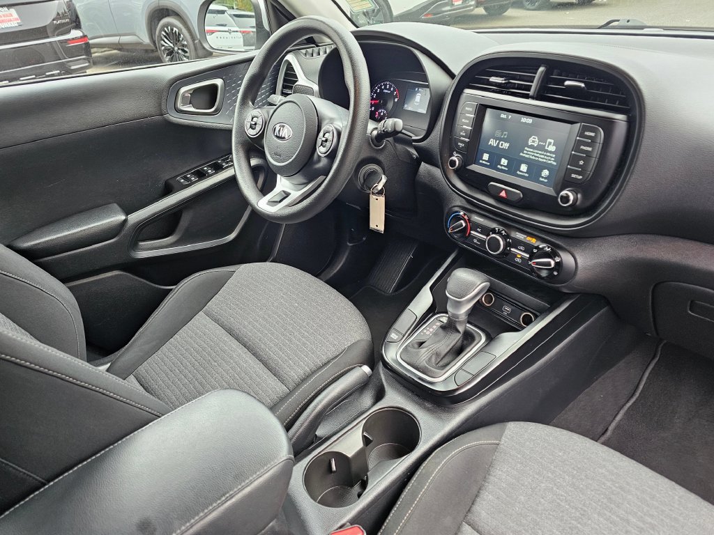 Used 2021 Kia Soul S FWD image 11
